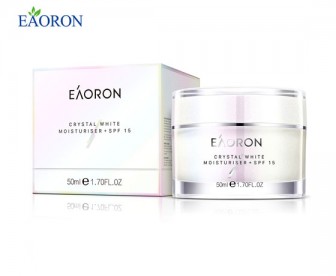 Eaoron 水光针素颜防晒霜SPF15 50毫升 Eaoron 水光针素颜防晒霜SPF15 50毫升